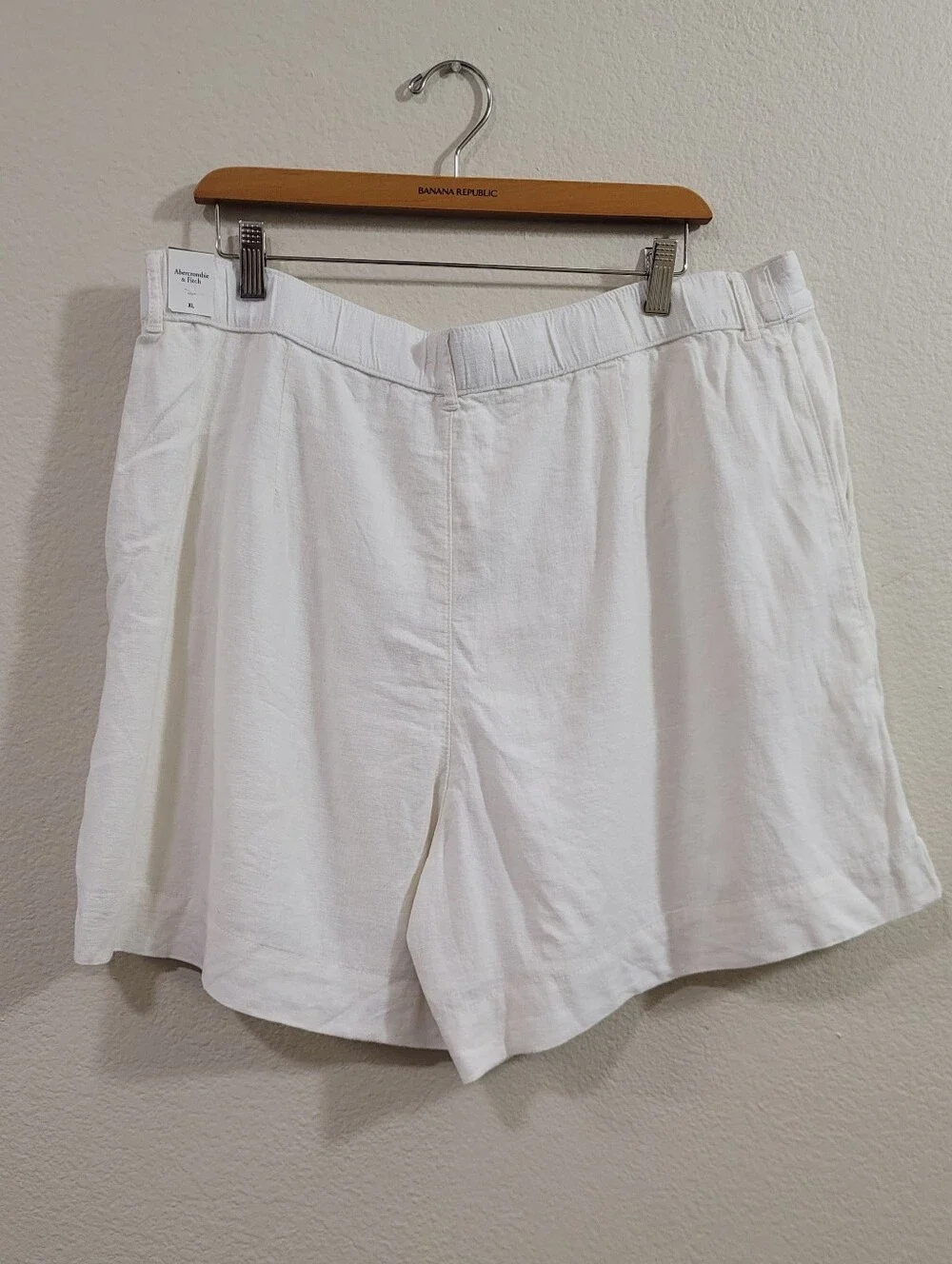NWT Abercrombie Linen Blend Shorts White XL Pleated Pockets